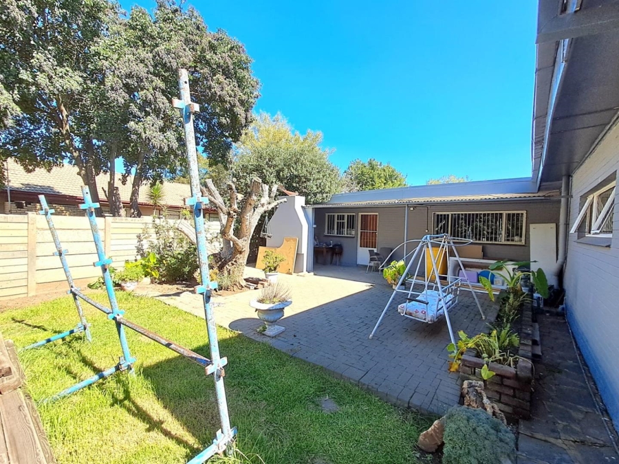 4 Bedroom Property for Sale in Hospitaalpark Free State